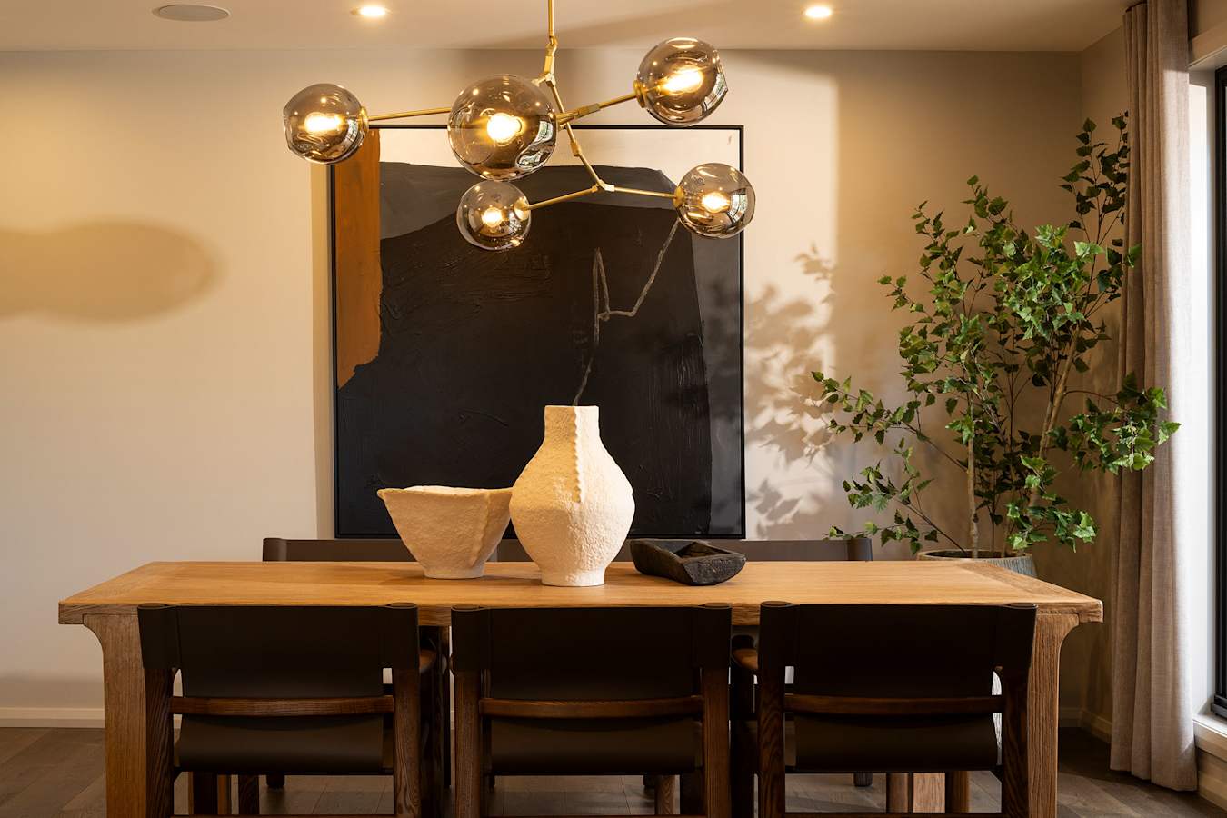 Newport 28 One House Design Dining