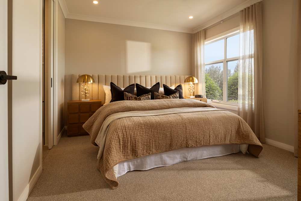 Discover the essence 24 display home