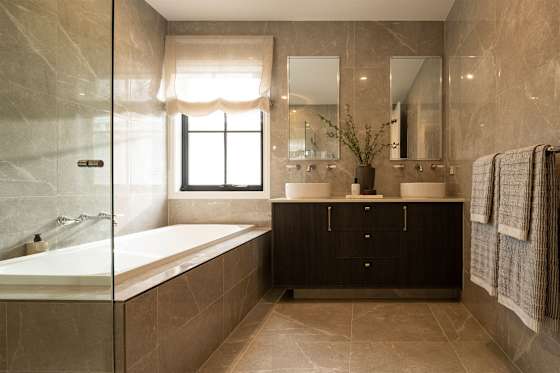 image upload c_limit,f_auto,w_560 v1784180284 home-designs brampton displays brampton-44-homeworld-oran-park brampton-44-house-design-bathroom