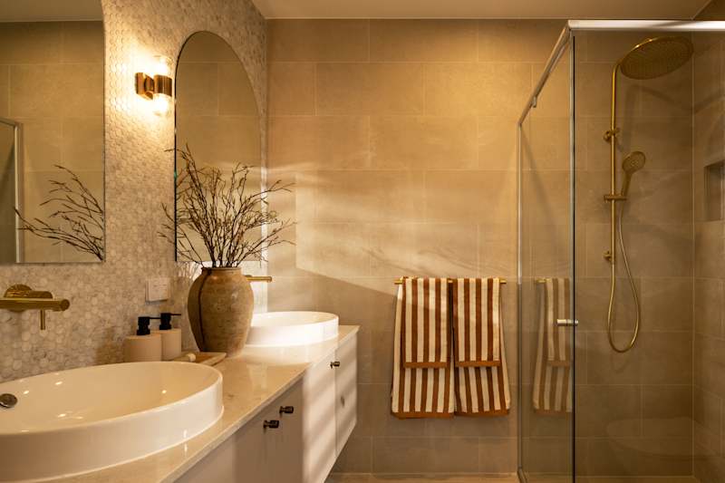 Essence 24 House Design Ensuite