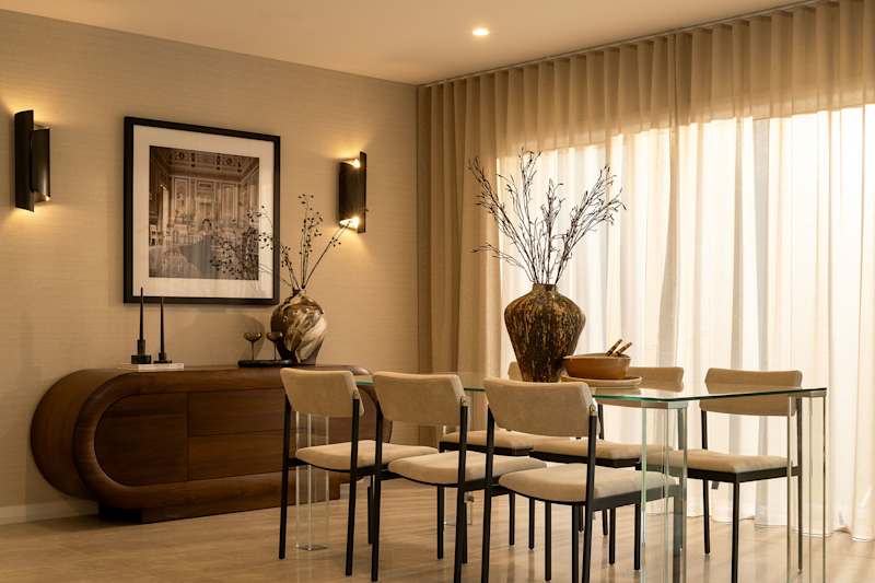 Linton 28 House Design Dining
