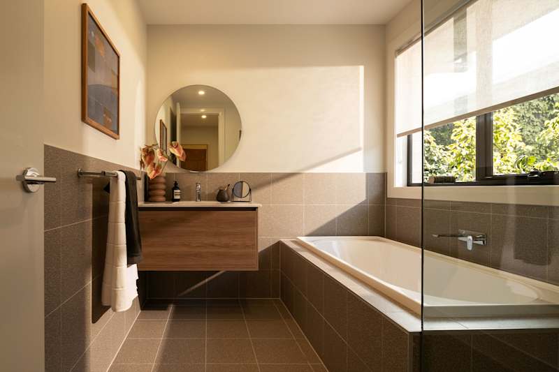 Sienna 22 House Design Bathroom