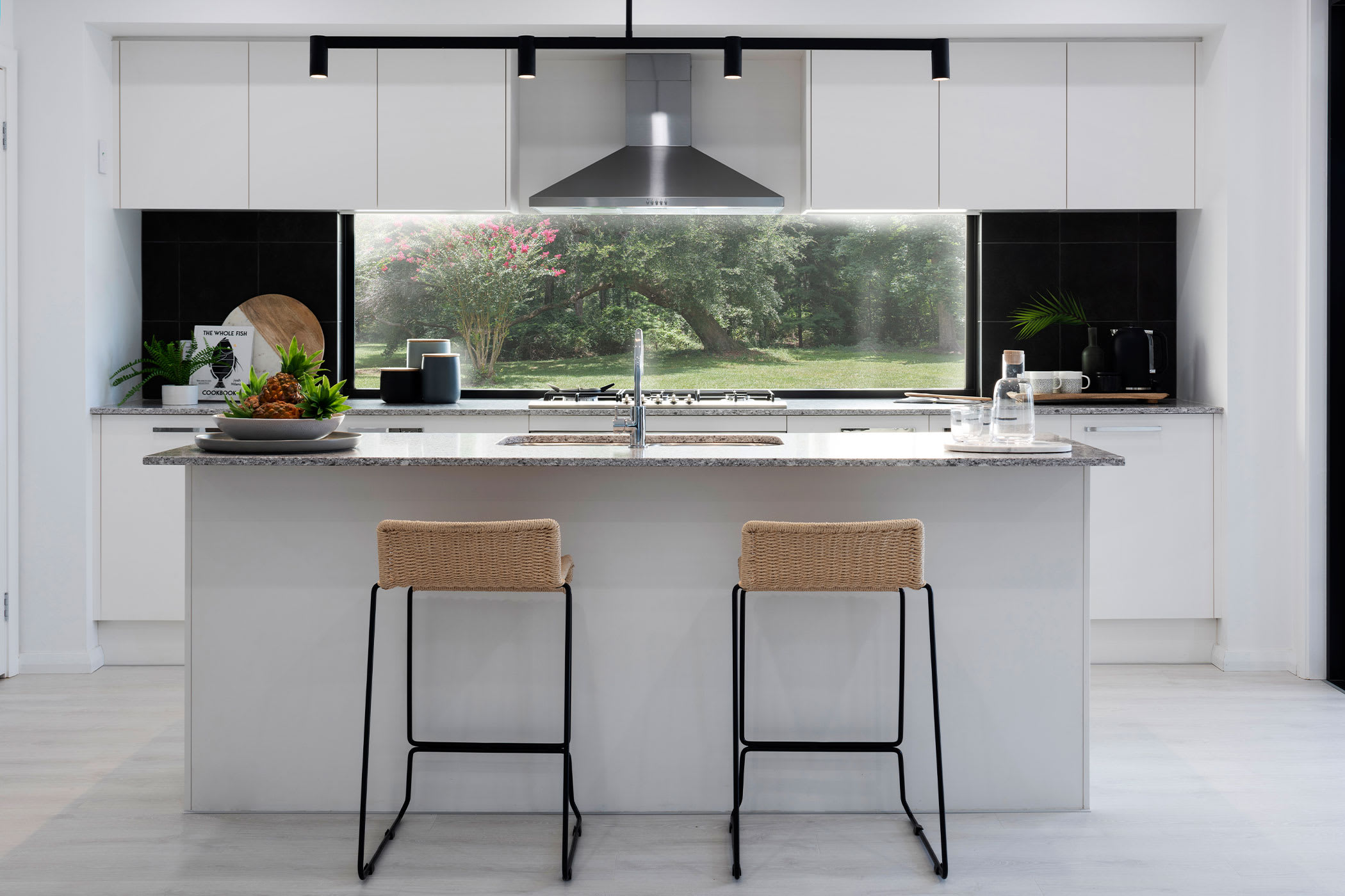 Eclipse 32 house design kitchen