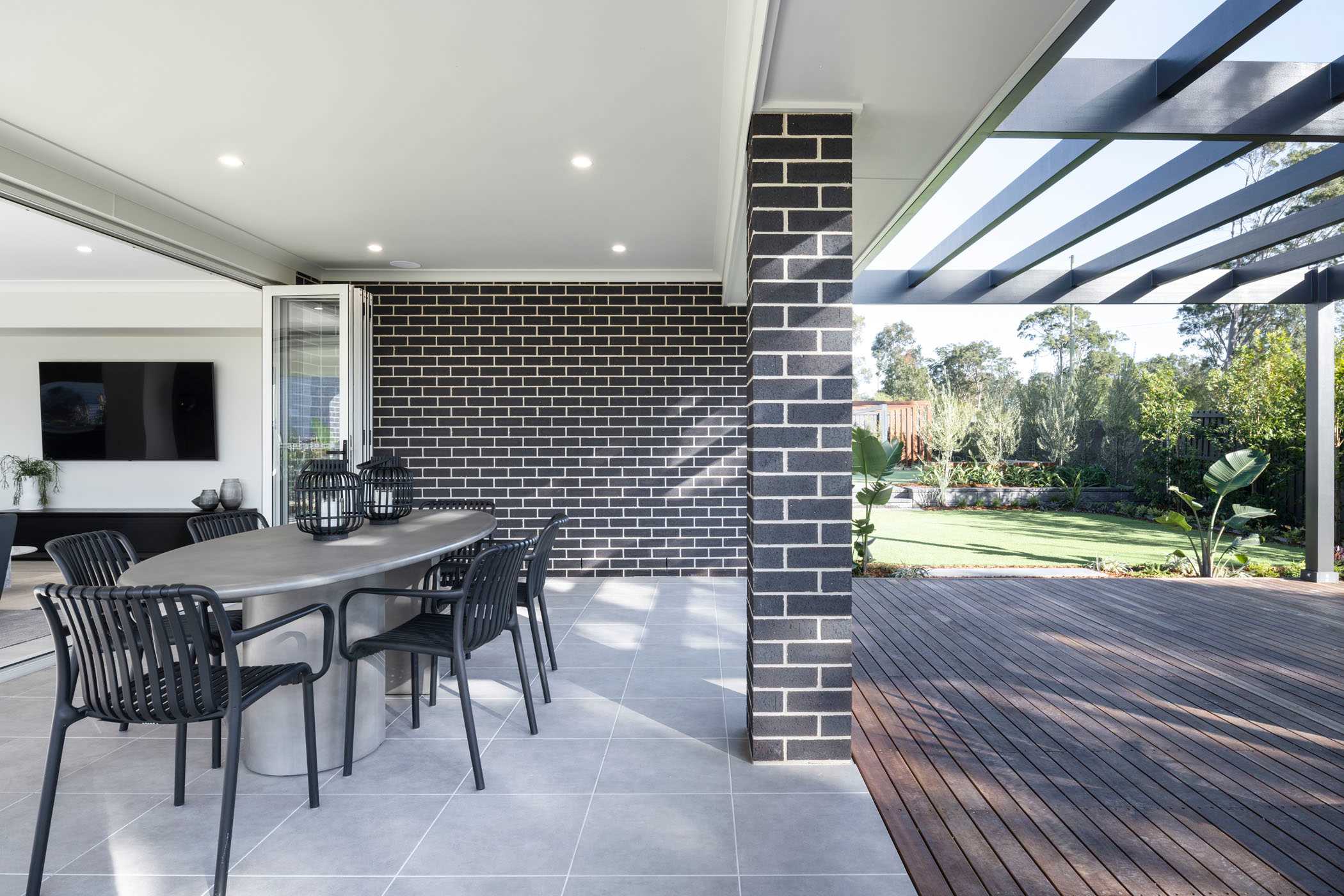 Rhapsody 26 house design outdoor living