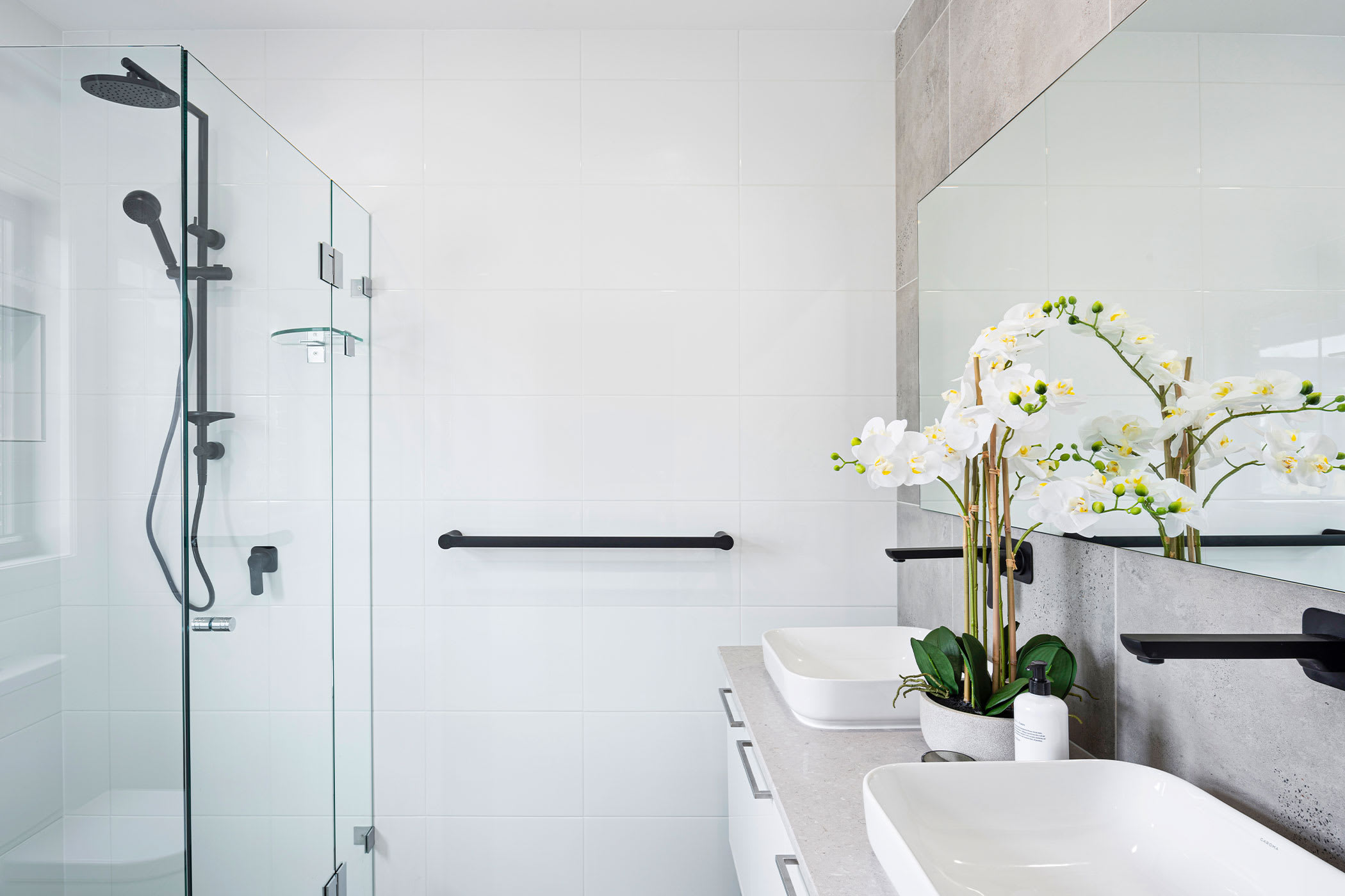 Macquarie two house design ensuite