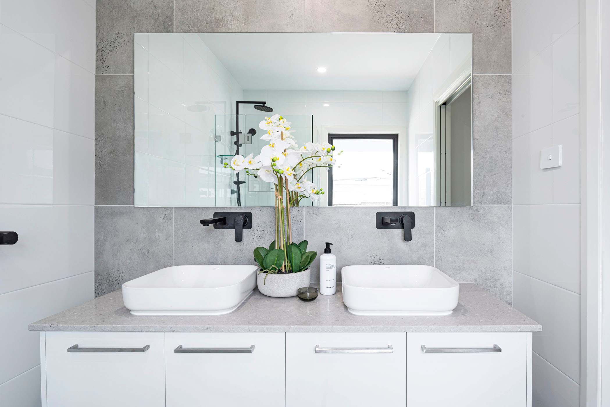 Macquarie two house design bathroom